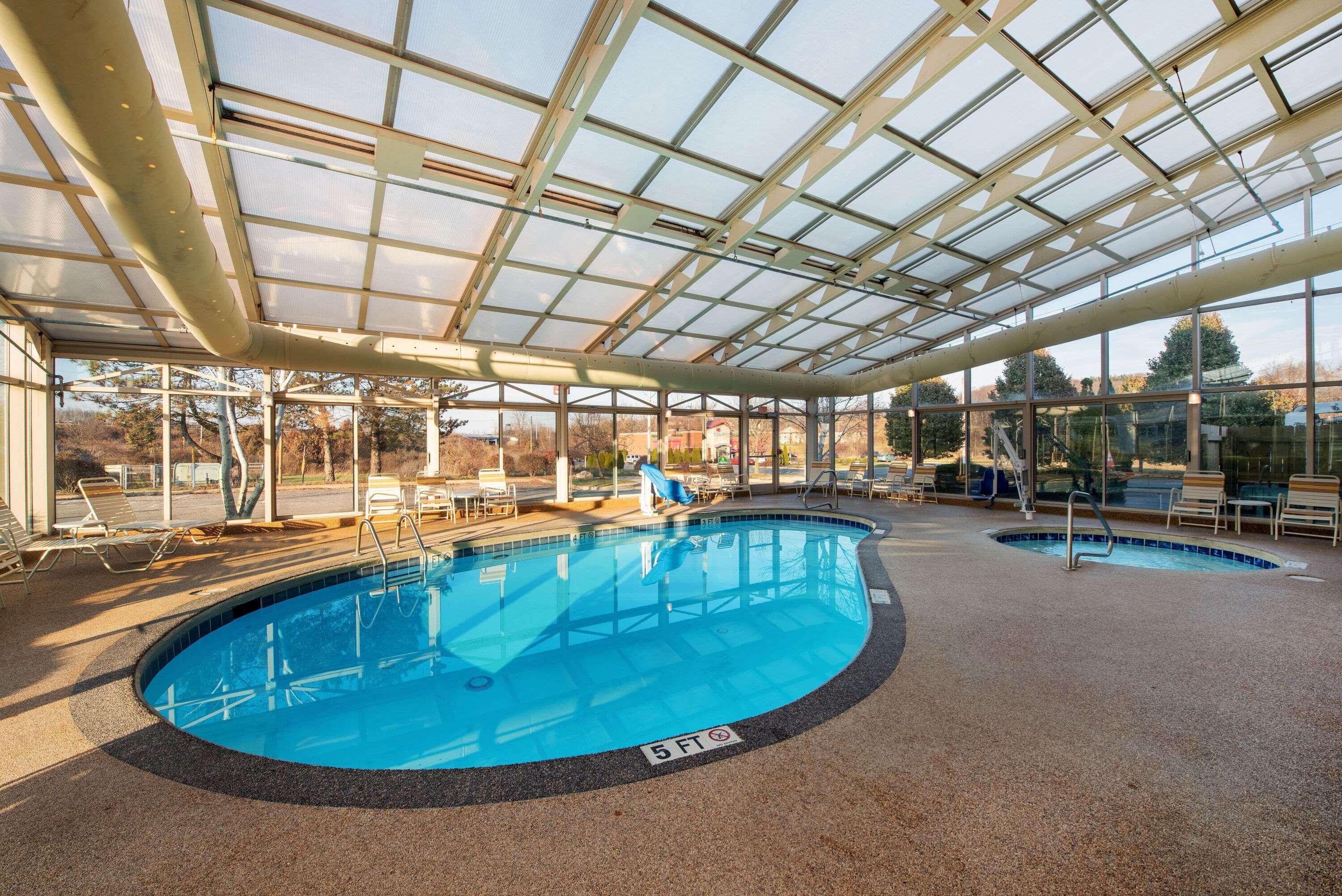 La Quinta By Wyndham Mansfield Oh Hotel Exterior foto