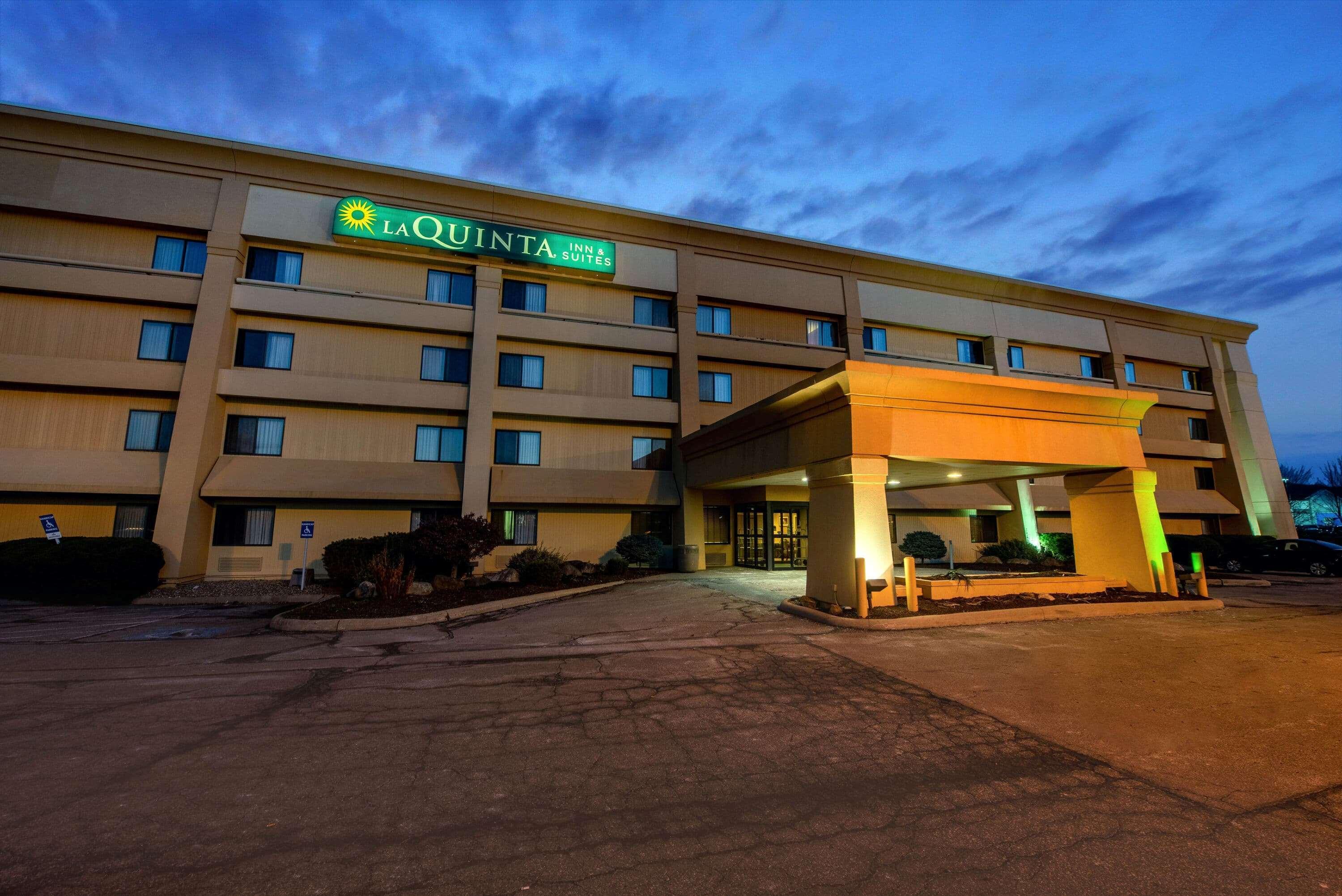 La Quinta By Wyndham Mansfield Oh Hotel Exterior foto