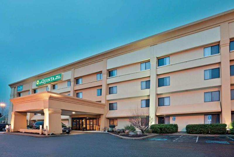 La Quinta By Wyndham Mansfield Oh Hotel Exterior foto